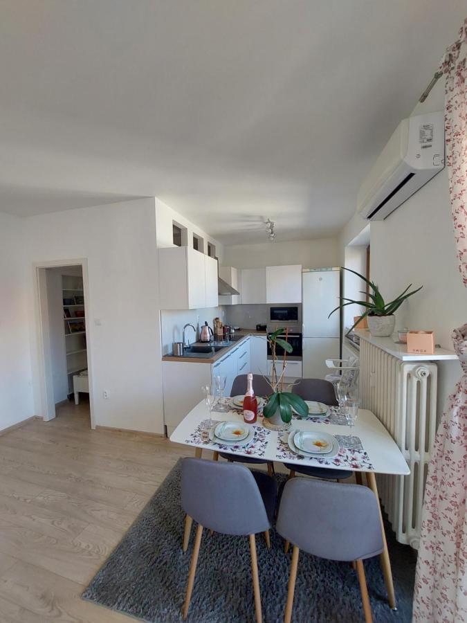 Emily Apartment Koszyce Zewnętrze zdjęcie