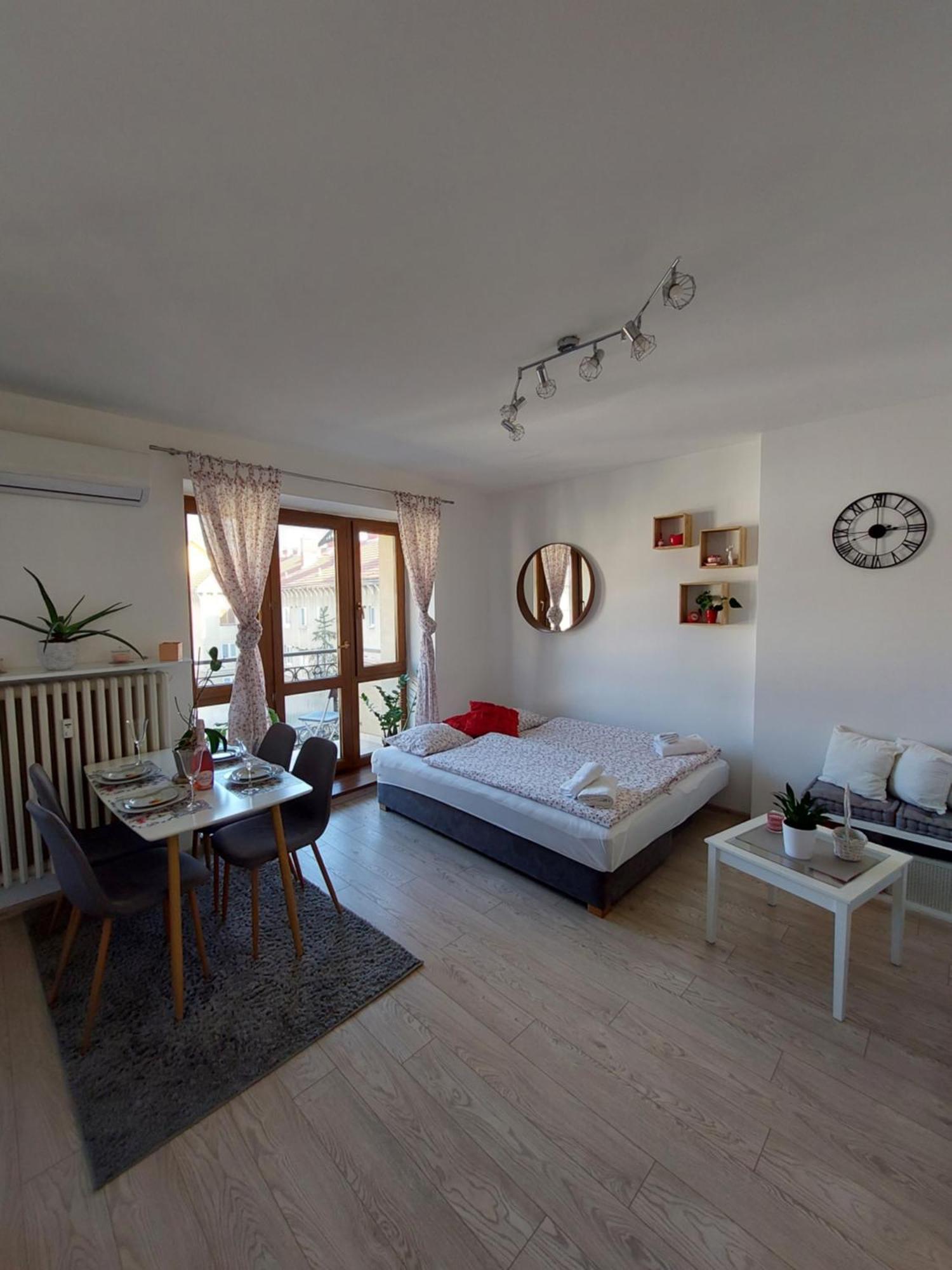 Emily Apartment Koszyce Pokój zdjęcie
