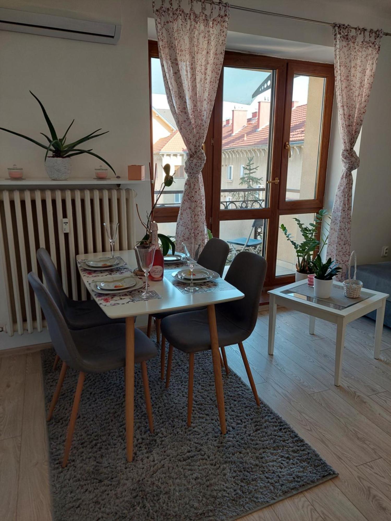 Emily Apartment Koszyce Pokój zdjęcie