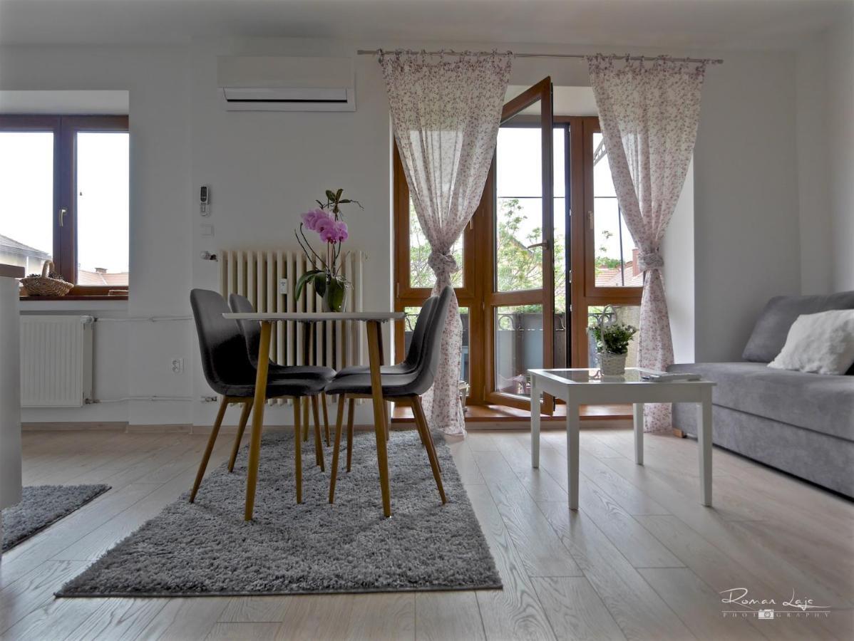 Emily Apartment Koszyce Zewnętrze zdjęcie